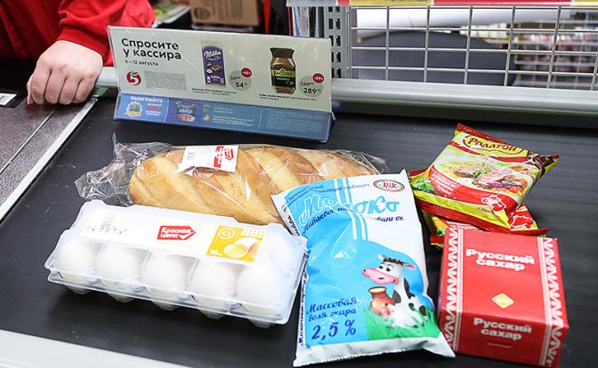 «Наступая на яйца»: Кабмину предложили ограничить цены на основные продукты питания
