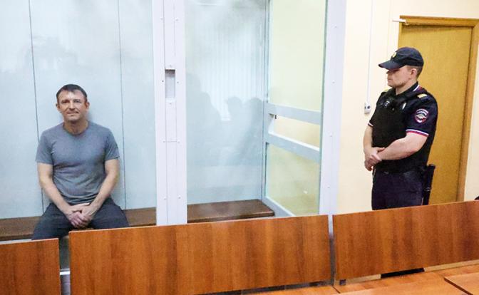 Герой Запорожья, боевой офицер поддерживает себя в форме в тюремной камере, чтобы отправиться на СВО