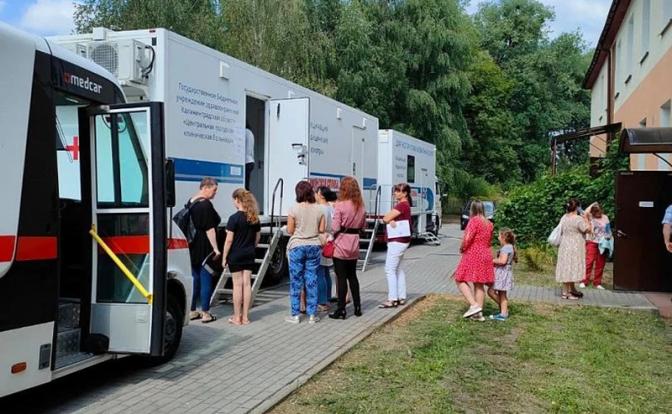 На фото: центр содействия переселению «Соотечественник» в пос. Северный.