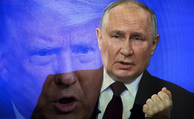На фото: президент Соединенных Штатов Дональд Трамп и президент России Владимир Путин