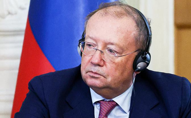 На фото: член президиума научно-экспертного совета Совбеза РФ, Чрезвычайный и Полномочный посол Александр Яковенко