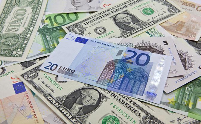 Эксперт назвал средний курс доллара во второй половине 2025 года