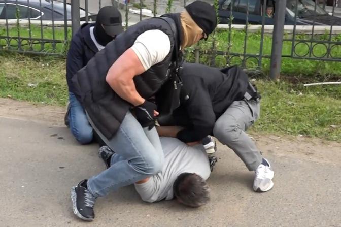 Задержан завербованный СБУ иностранец, вывозивший похищенные документы ВПК РФ