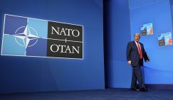 США приглашают Россию в НАТО? Что скажет Трамп и согласится ли Путин