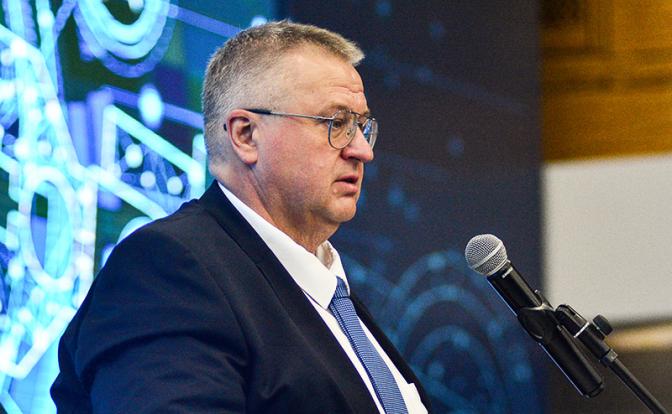 На фото: вице-премьер РФ Алексей Оверчук.