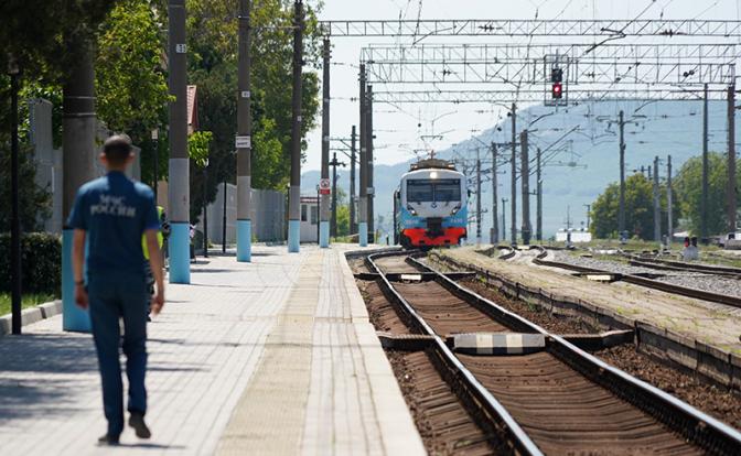 Крым в дыму. Не было бы счастья, да несчастье помогло - тепловозам электричество не нужно