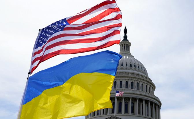 Планы американской помощи Украине верстает генерал Кларк, битый в Приштине нашим Евкуровым