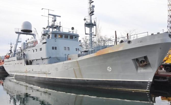 На фото: корабль ВМС Украины «Симферополь»