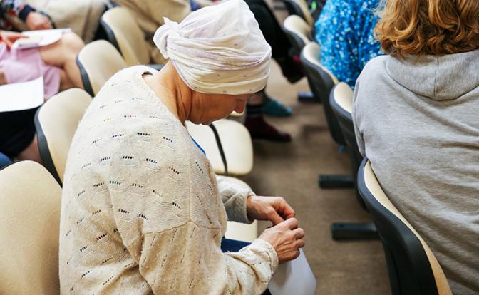 Онколог объяснил, почему пожилые более подвержены раку