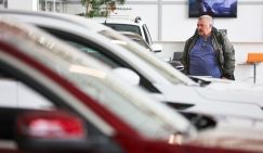 В правительстве усмотрели постепенное восстановление российского авторынка