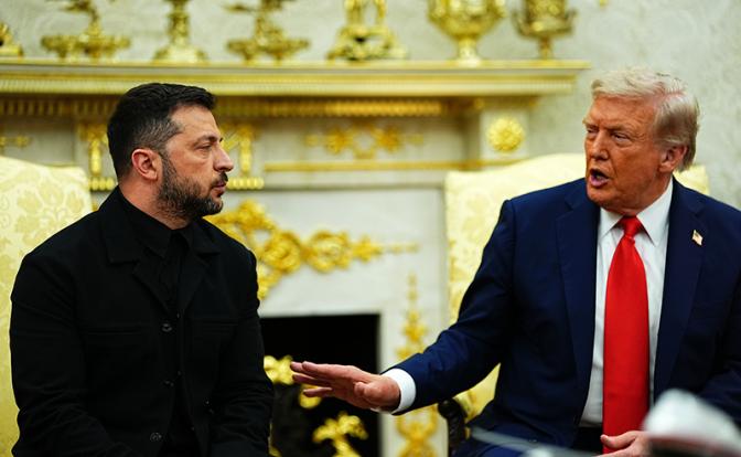 На фото: президент США Дональд Трамп и президент Украины Владимир Зеленский