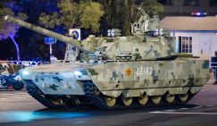 Сюрприз пекинского парада: Танк без «мангала» – разве так бывает?