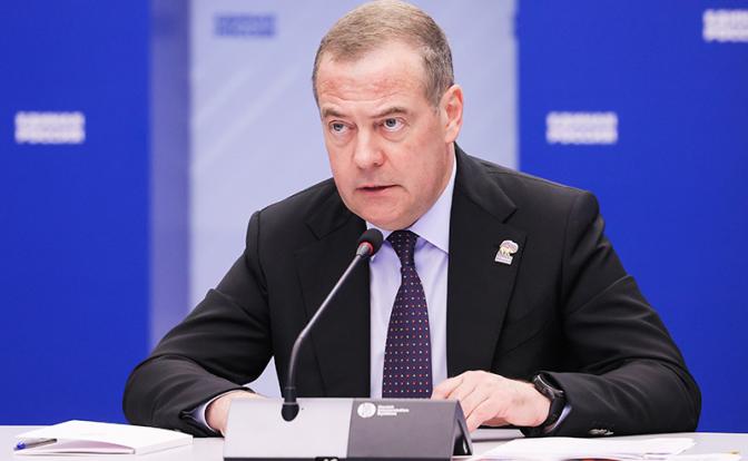 На фото: заместитель председателя Совета безопасности РФ Дмитрий Медведев
