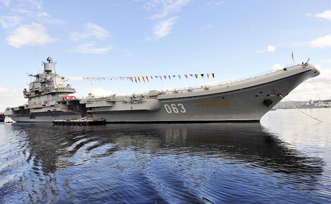 На фото: авианосец "Адмирал Кузнецов". Архивное фото.