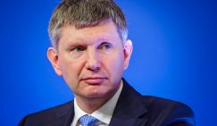 Решетников: Экономика РФ будет развиваться при высоких процентных ставках