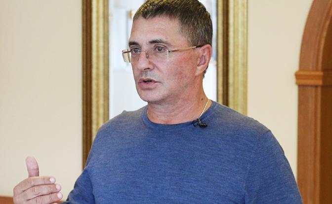 На фото: врач и телеведущий Александр Мясников.