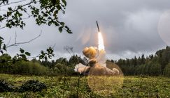 «Искандер» пресек атаку на Россию: 20 ударных БПЛА ВСУ сожгли прямо перед пуском