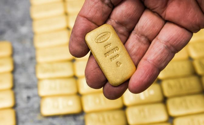 Вывоз физлицами золота из РФ могут ограничить 100 гр