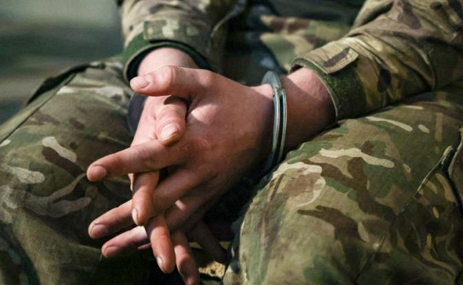 Украинские солдаты начали сдаваться в плен в Купянске