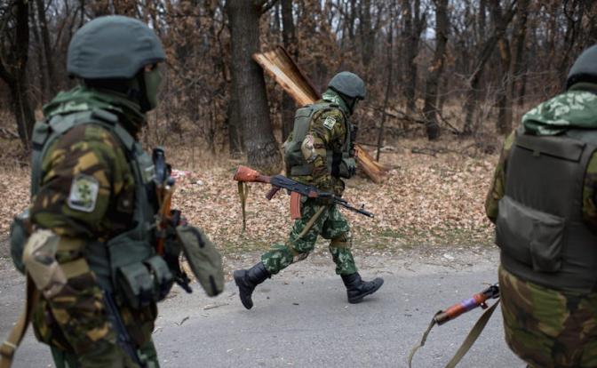 На фото: украинские военные.