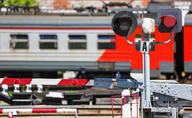 Группа подростков напала на охранника электрички в Екатеринбурге