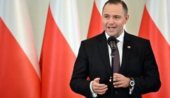 Варшава плетет интриги - в духе маршала Пилсудского. Напрашивается на раздел Польши?