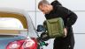 Потолок цен на АЗС: Дефицит или 100 рублей за литр - выбор невелик