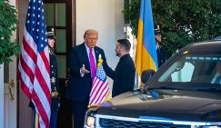Вашингтонский облом: Зеленский удостоился от Трампа дружеского пинка