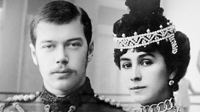 На фото: Матильда Кшесинская и цесаревич Николай.