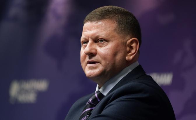 На фото: украинский посол в Лондоне Валерий Залужный.