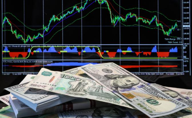 Эксперт пояснил рост курса доллара
