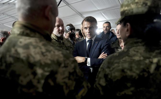 «Император Макролеон I»: Французскому президенту грезится Аустерлиц, но он гаратированно получит Березину