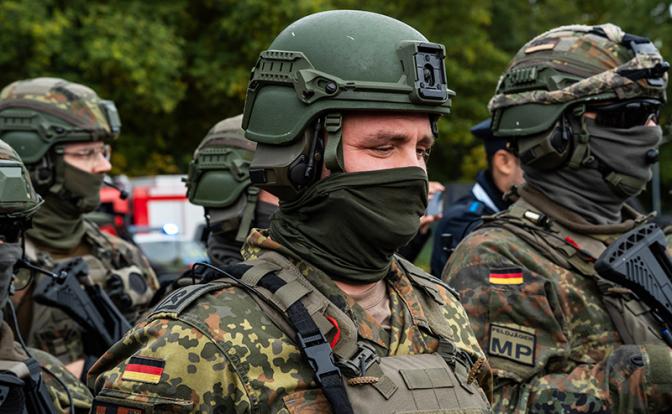 Германия в мечтах: Как поквитаться с Россией своим дохленьким Бундесвером