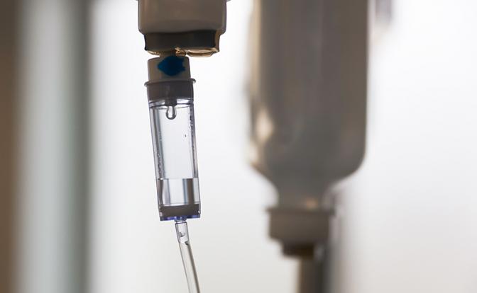 Озвучена опасность «капельниц красоты»