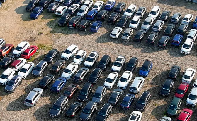 Мантуров: Льготный коэффициент утильсбора сохранится для 80% российского автопарка