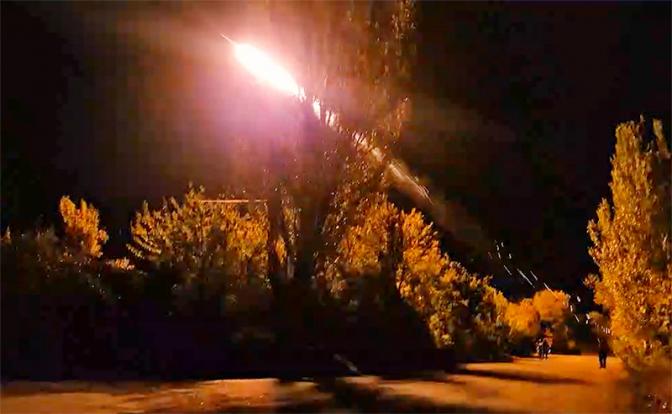 На фото: работа расчета РСЗО «Ураган» в зоне проведения СВО.