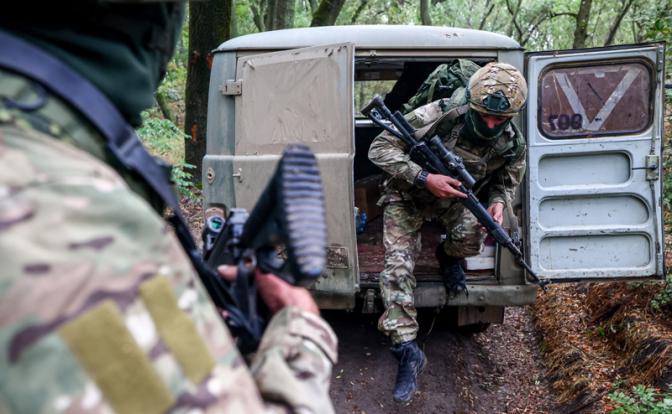 Бойцы ВС РФ пообещали не щадить боевиков ВСУ, причастных к гибели мирного населения