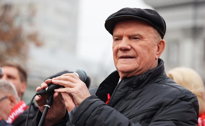 На фото: руководитель фракции КПРФ в Госдуме Геннадий Зюганов