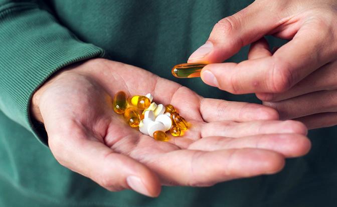 Врач рассказал, как выявить передозировку витамином D