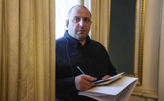 На фото: бывший министр обороны Украины Рустема Умеров