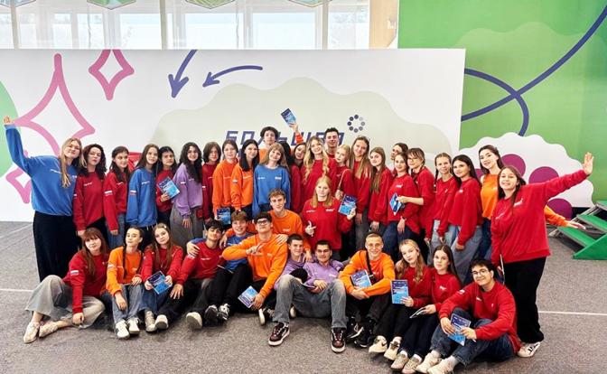 2 миллиона «земским учителям», Раневская и «Метеоры» – как на Дону работают с культурой и молодежью