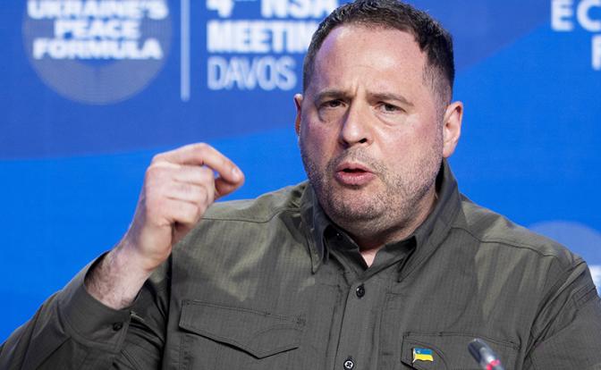 На фото: руководитель офиса президента Украины Андрей Ермак