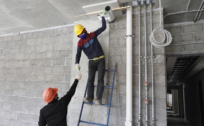 Оказалось, что во время ремонта травмы получает каждый второй