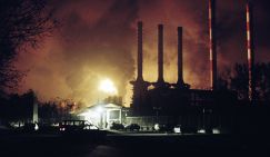 Александр Широкорад: Москве пора поступить с Киевом по «закону», придуманному для Югославии