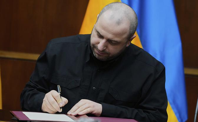 На фото: секретарь Совета национальной безопасности и обороны Украины (СНБО) Рустем Умеров