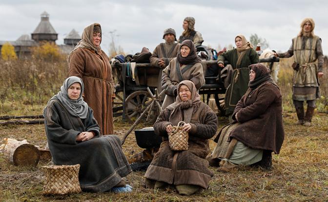 На фото:  время съемок исторического фильма