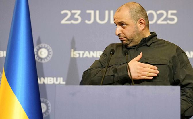 На фото: секретарь Совета нацбезопасности и обороны (СНБО) Рустем Умеров.