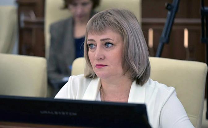 На фото: депутат заксобрания Алтайского края Людмила Клюшникова