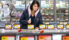 Сегодняшний день мы будем вспоминать как «черный понедельник» - ценники краснеют от стыда