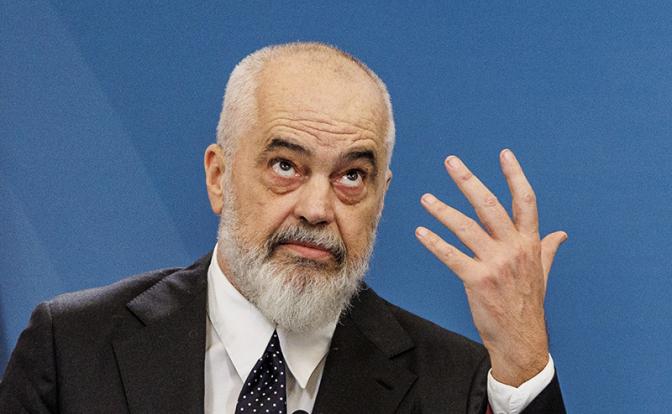 На фото: премьер-министр Албании Эди Рама